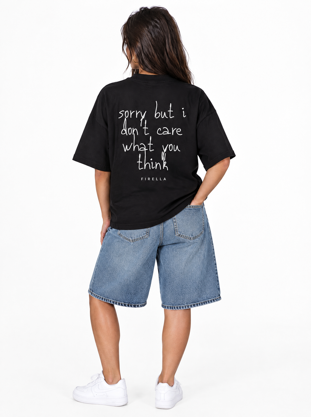 SORRY NOT SORRY TEE - Black - back angle